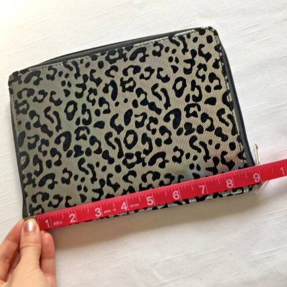 Mini Tablet Case w/ ID, card slots & more! - Picture 3 of 10